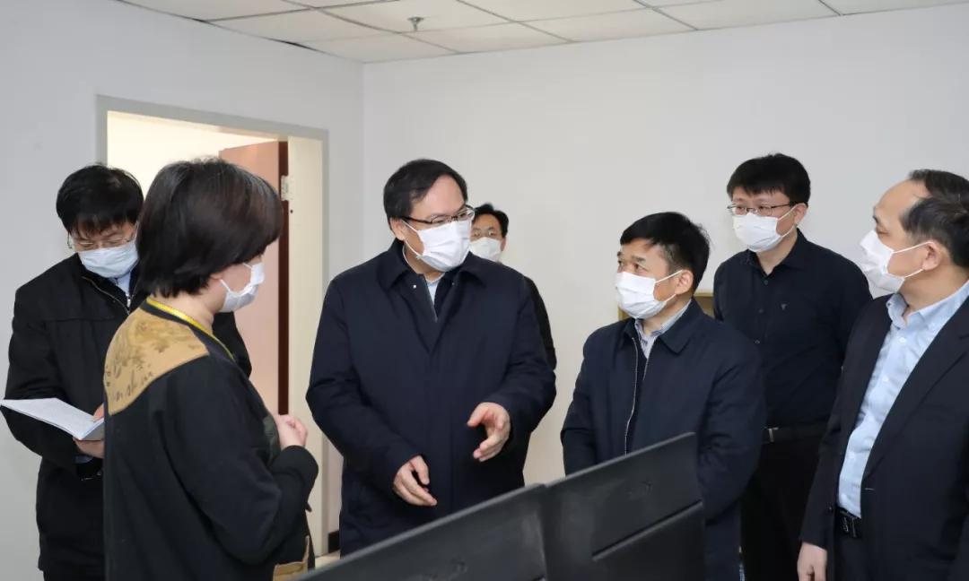 楊金成到七院、七一四所檢查指導(dǎo)疫情防控和復(fù)工復(fù)產(chǎn)工作